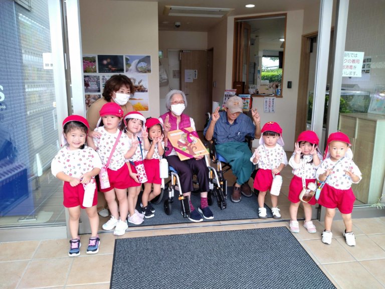 敬老慰問の様子